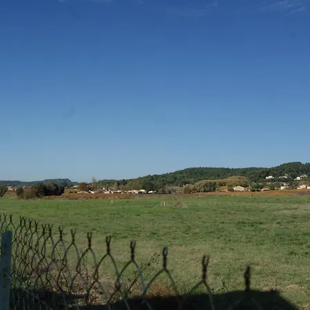 A 5 Minutes Des Ocres La Charite Gordes Roussillon
