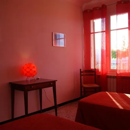A 5 Minutes Des Ocres La Charite Gordes Roussillon Gargas (Vaucluse)